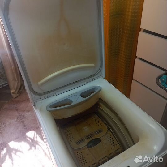 Стиральная машина на запчасти zanussi