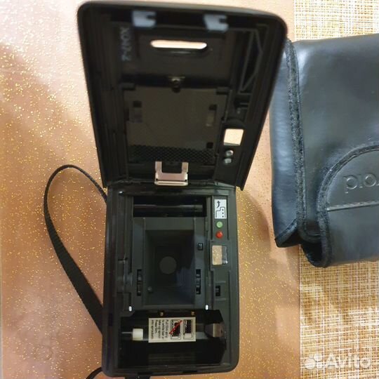 Пленочный фотоаппарат polaroid