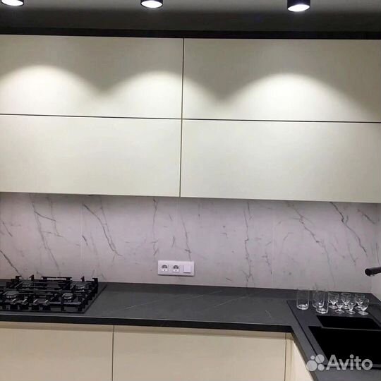 Кухонный гарнитур угловой маленький на заказ