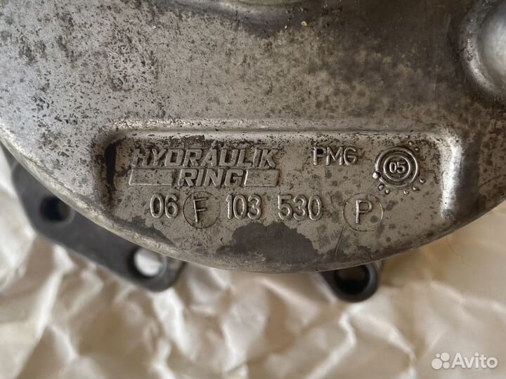 Крышка распредвала Пассат Б6