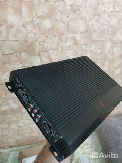 Магнитола Pioneer циклоп 7150 и усилители