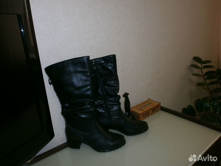 Продаю сапоги