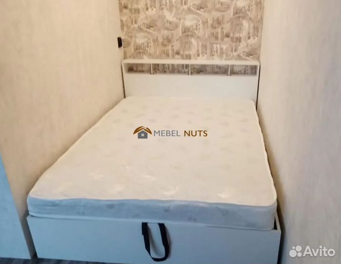 Кровать с подъемным механизмом