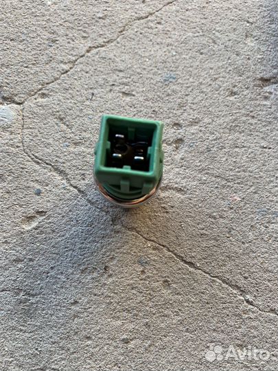 Температурный датчик renault 27039