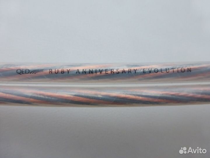 Акустический кабель Qed