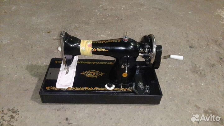 Швейная машинка подольск 2м