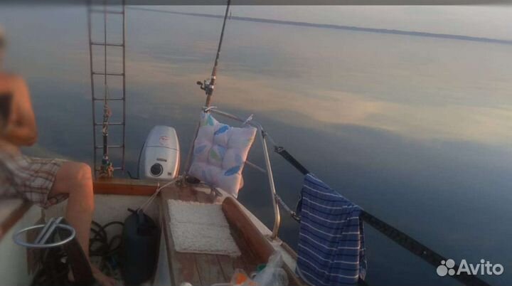 Яхта четвертоник Катран