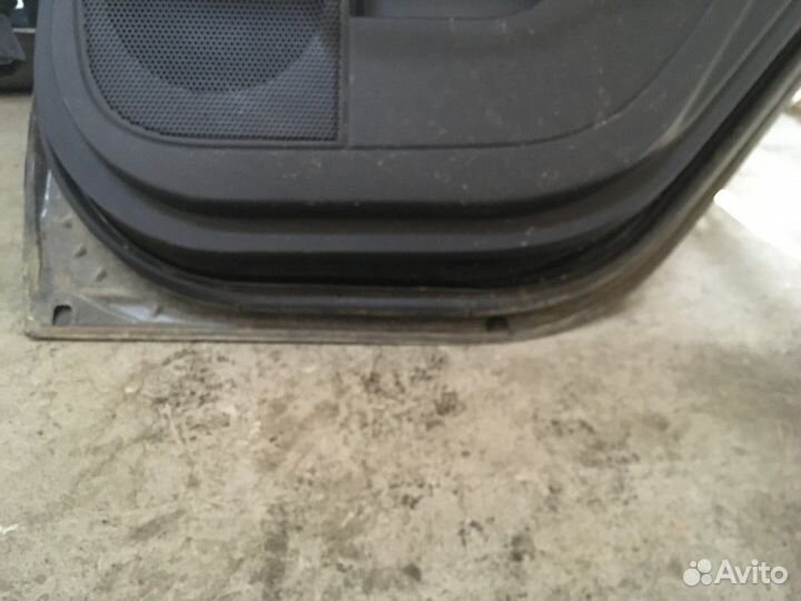 Дверь задняя правая (Mitsubishi Lancer)