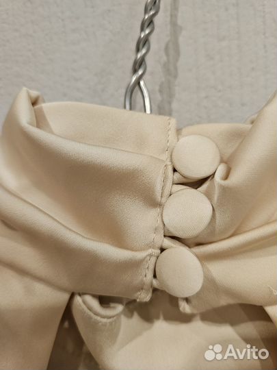 Вечернее платье с открытой спиной