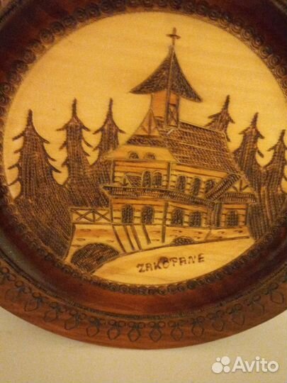 Сувенирная тарелка