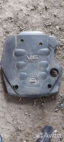 Крышка двигателя на Nissan Skyline v35