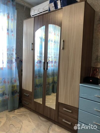 Шкаф платьяной