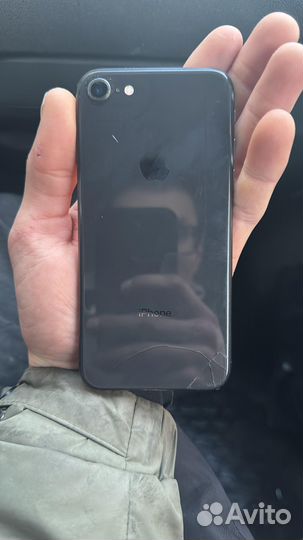 iPhone 8, 64 ГБ