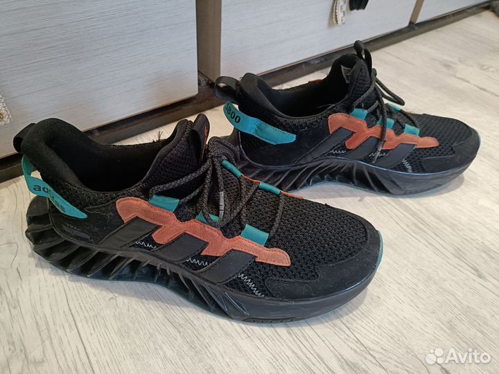 Adidas мужские кроссовки 45-46р