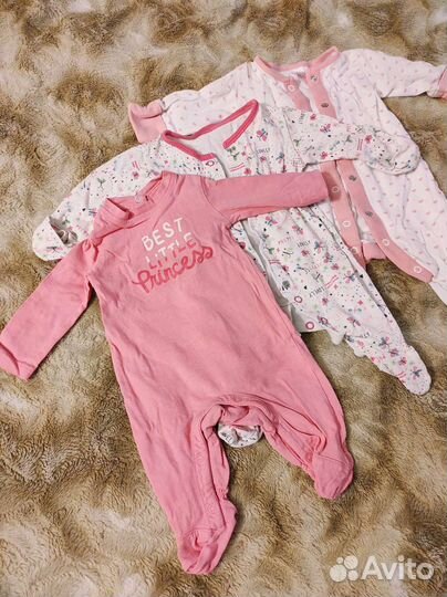 Одежда для девочки 0-3-6 мес.Слипы,боди,футболки