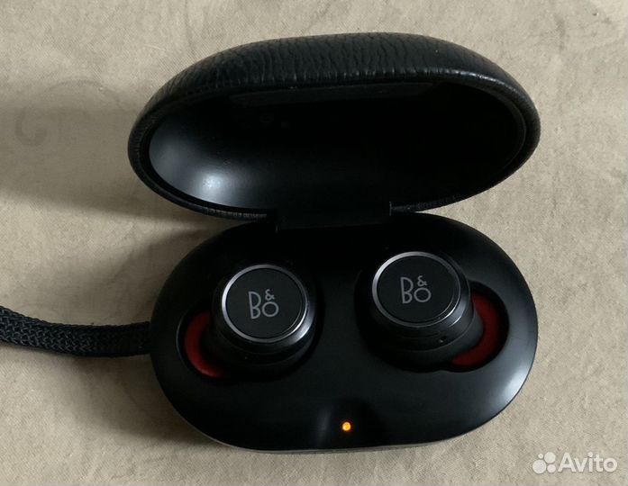 Беспроводные наушники Bang & Olufsen E8