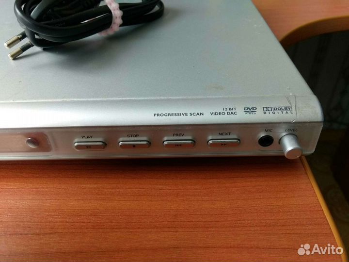 DVD-проигрыватель Рhilips dvp5101K/51