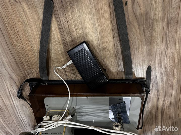 Швейная машинка чайка 132м