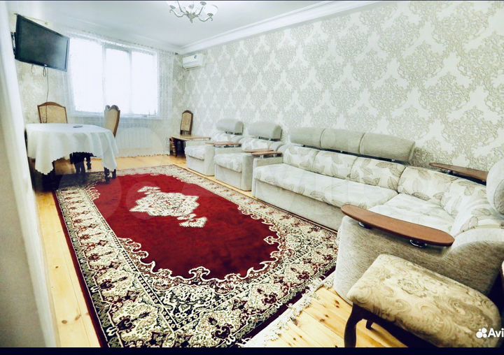 2-к. квартира, 65 м², 1/5 эт.