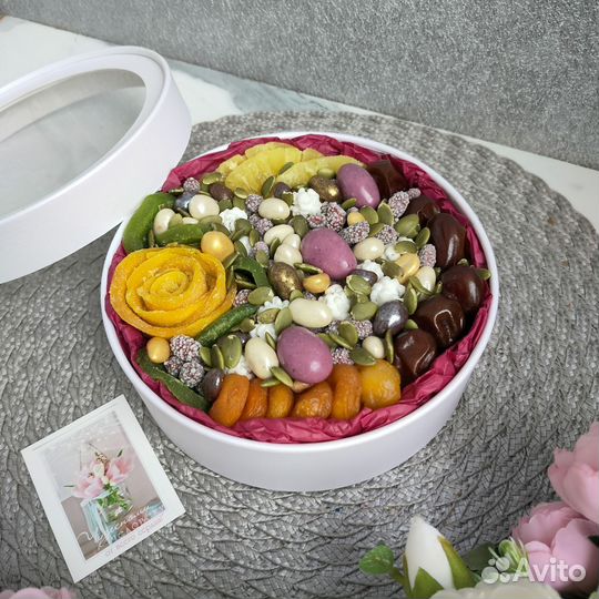 Букет из сухофруктов на 8 марта