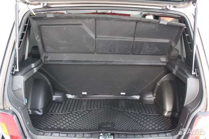 ВАЗ Niva Legend 1.7 МТ, 2022, 923 км