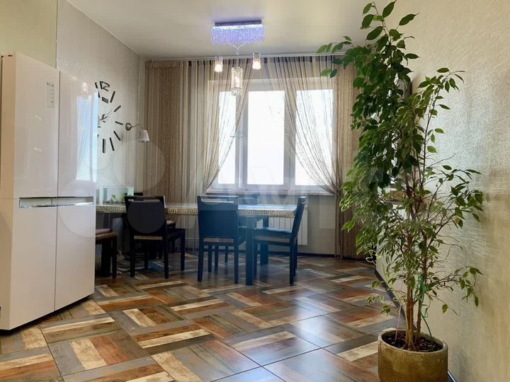 3-к. квартира, 140,2 м², 14/17 эт.