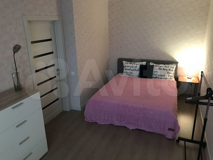 2-к. квартира, 70 м², 8/12 эт.
