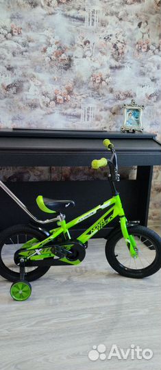 Детский трехколесный велосипед