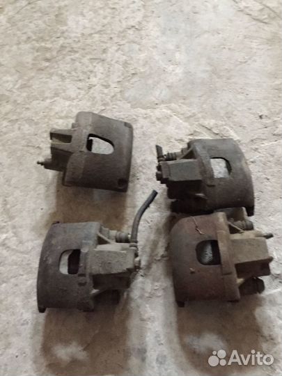 Суппорта Крайслер вояджер