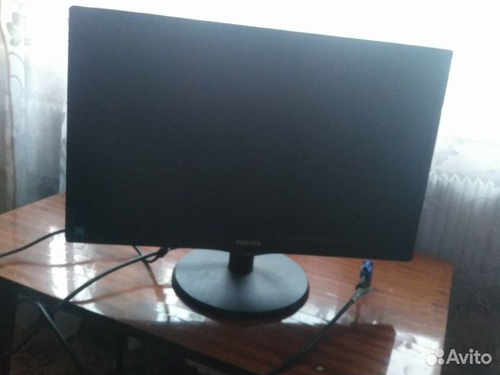 Монитор Philips 223v5