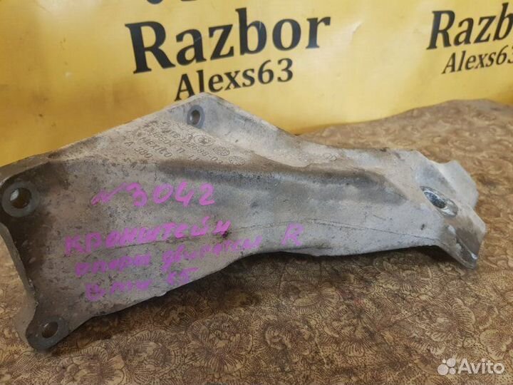 Кронштейн двигателя правый Bmw Х5 Е70 4.8 2007