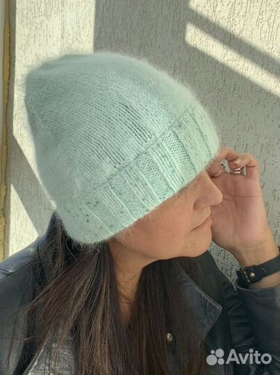 Шапка зимняя теплая пушистая с отворотом женская