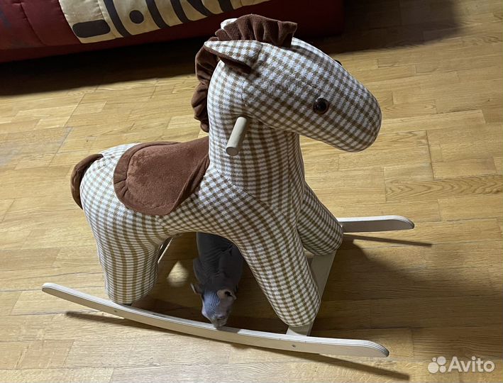 Качалка лошадь