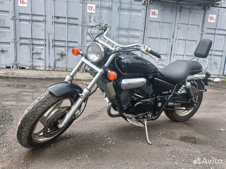 Honda Magna 250