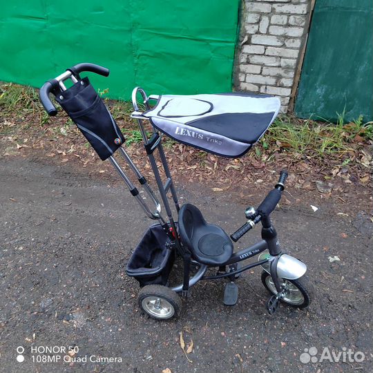 Детский велосипед с ручкой