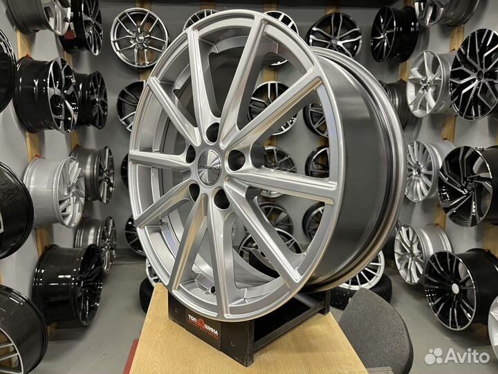 Диски R17 Vossen на Toyota Kia Mazda