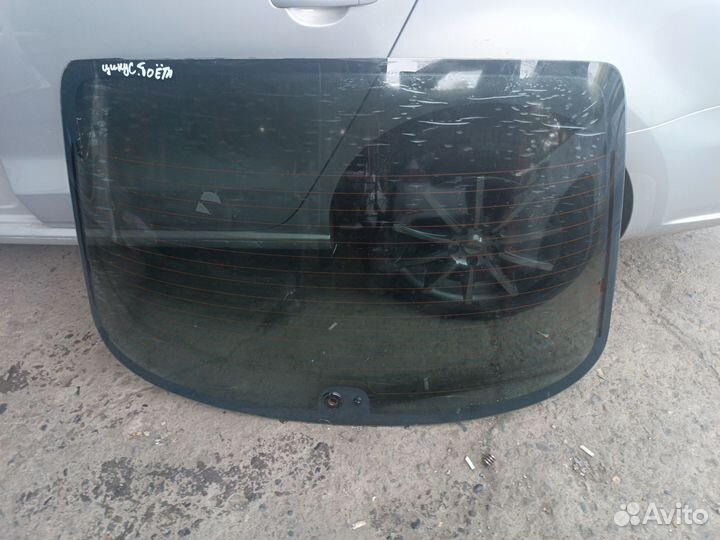 Стекло заднее Toyota Cynos