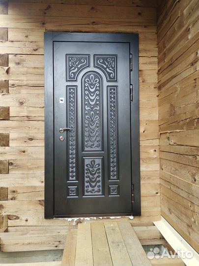 Дверь входная металлическая с терморазрывом