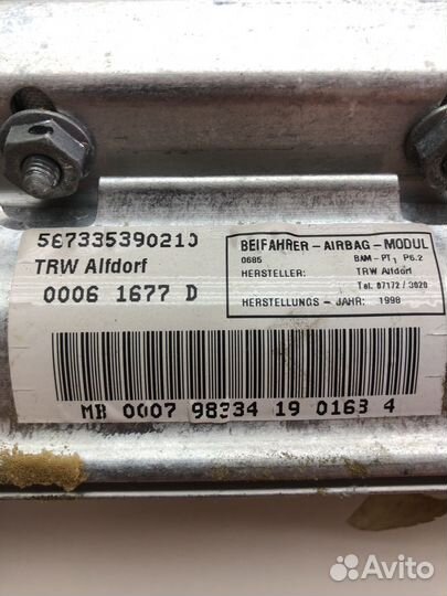 Подушка безопастности в торпедо Мерседес w220