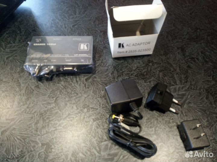 Kramer VP-200Dxl усилитель-распределитель VGA