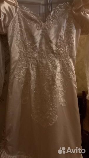 Свадебное платье