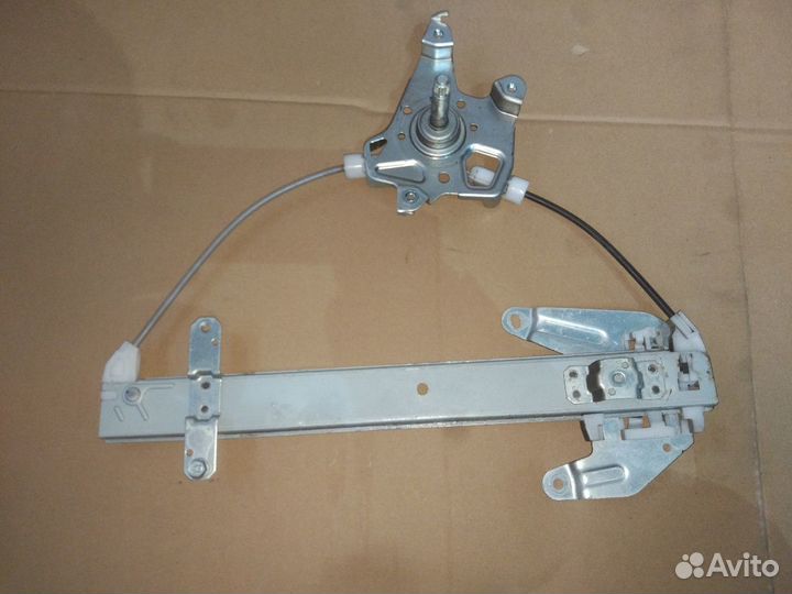 Механический стеклоподъёмник Nissan Almera G15