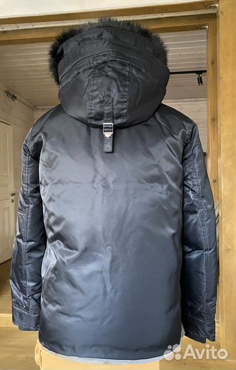 Пуховик Levi's, размер М