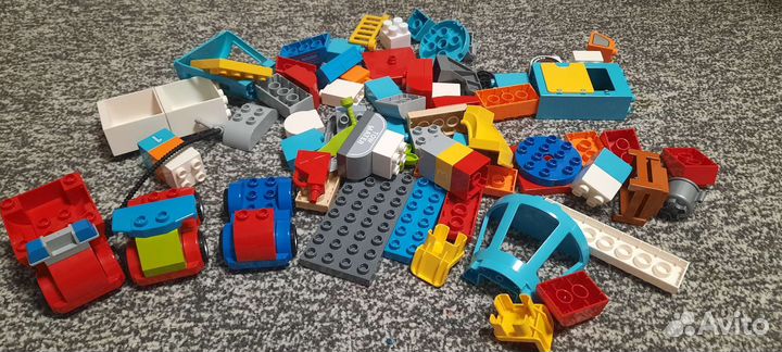 Детали лего и кубики