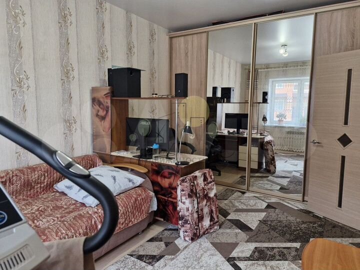2-к. квартира, 49,8 м², 1/3 эт.