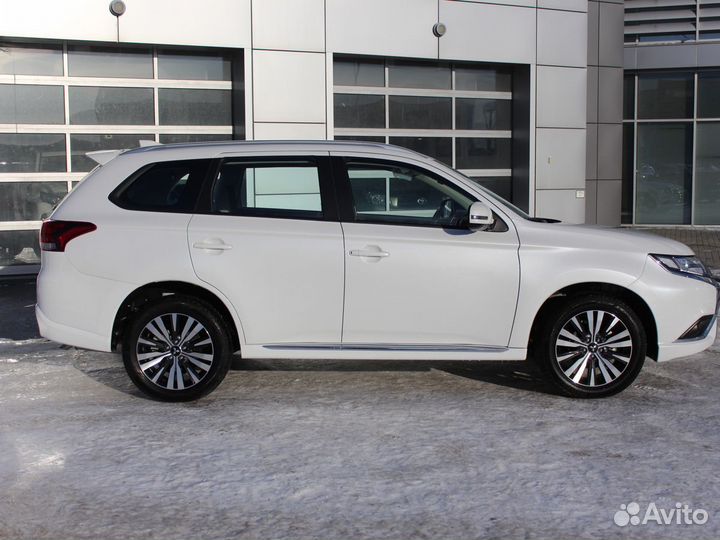 Mitsubishi Outlander 2.0 CVT, 2022, 36 км