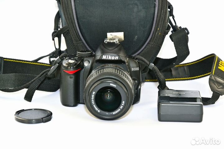 Nikon D3000 10.2MP зеркалка Kit AF-S 18-55