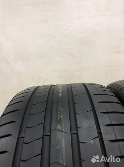 Pirelli P Zero PZ4 275/30 R21 98Y