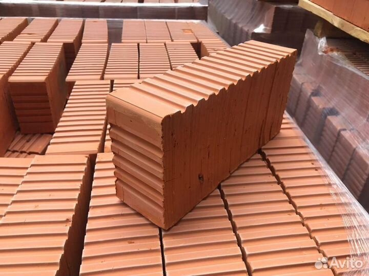 Кирпич красный М-150