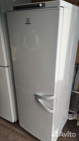 Холодильник Indesit